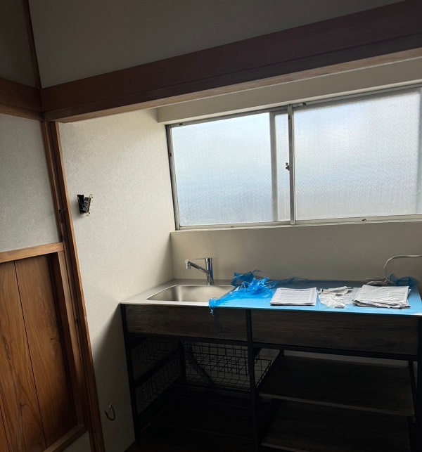 山梨県笛吹市・I様邸　キッチン洗面所トイレリフォーム、床壁張り替え、雨樋交換工事 (8)