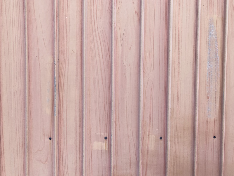 下地調整の重要なポイント3 釘頭と下地強度の確認(トタン)