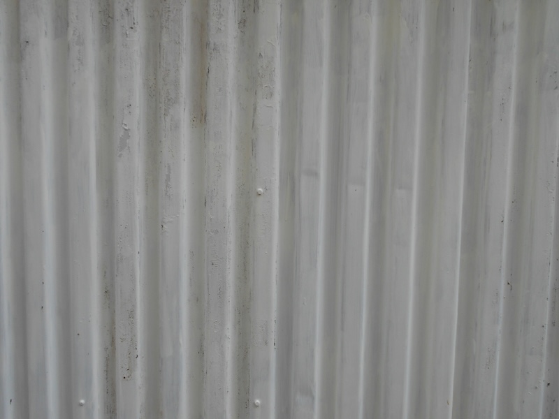 下地調整の重要なポイント3 釘頭と下地強度の確認(トタン)