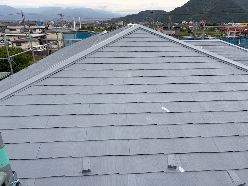 下地調整の重要なポイント4 ひび割れ、クラック補修(屋根)