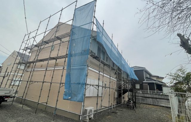 甲斐市 アパート 屋根塗装工事(下塗り1〜2回)