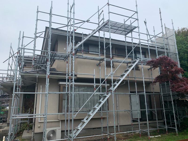 山梨県甲斐市　M様邸　屋根・外壁塗装工事　建物診断と足場組み立て設置