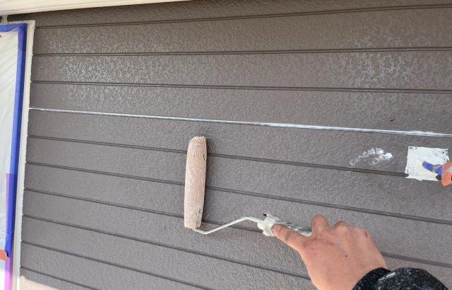 山梨県甲斐市　屋根塗装・外壁塗装工事　外壁塗装の下塗りはどんな目的がある？