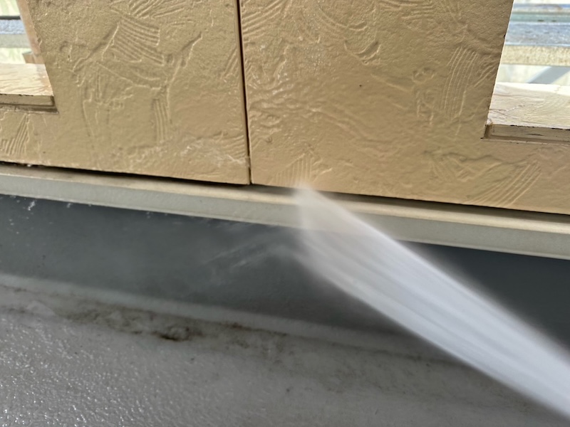 足場の養生ネット取り付け〜高圧洗浄までをレポート！｜山梨県甲府市