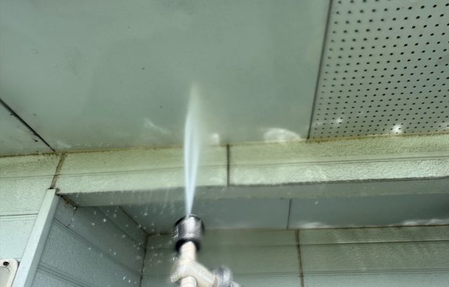 山梨県笛吹市｜塗装前に高圧洗浄する目的について